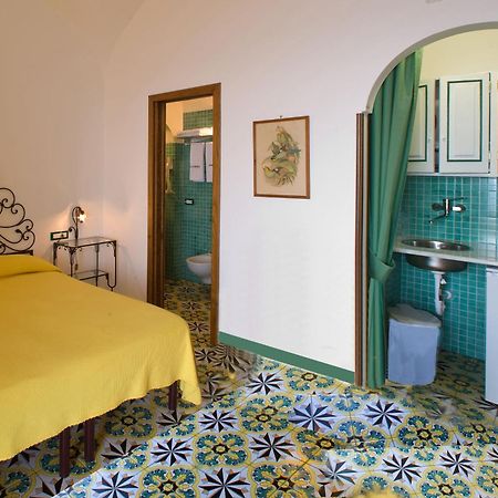 La Caravella Di Positano - Relais, Beach & Residences Екстериор снимка