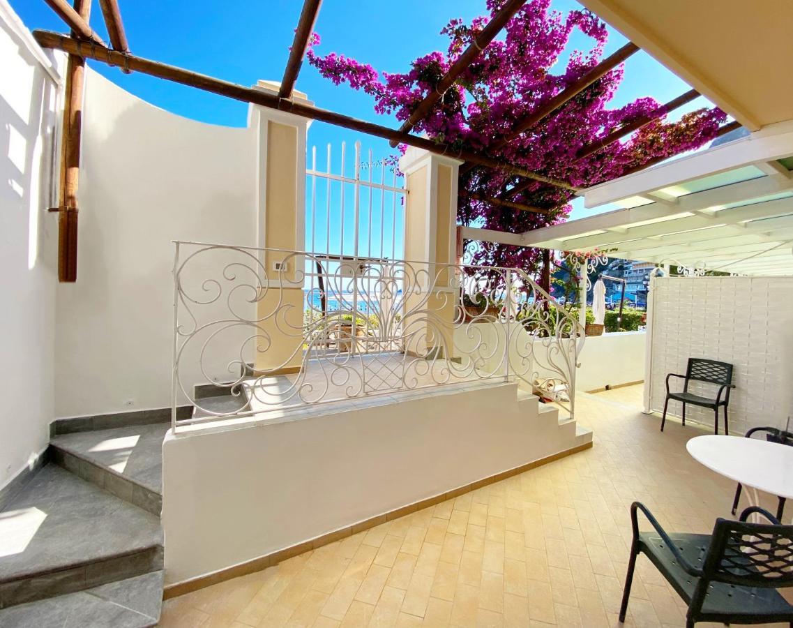 La Caravella Di Positano - Relais, Beach & Residences Екстериор снимка
