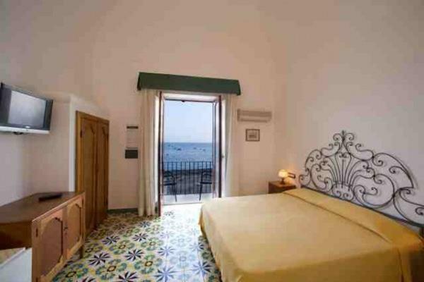 La Caravella Di Positano - Relais, Beach & Residences Екстериор снимка