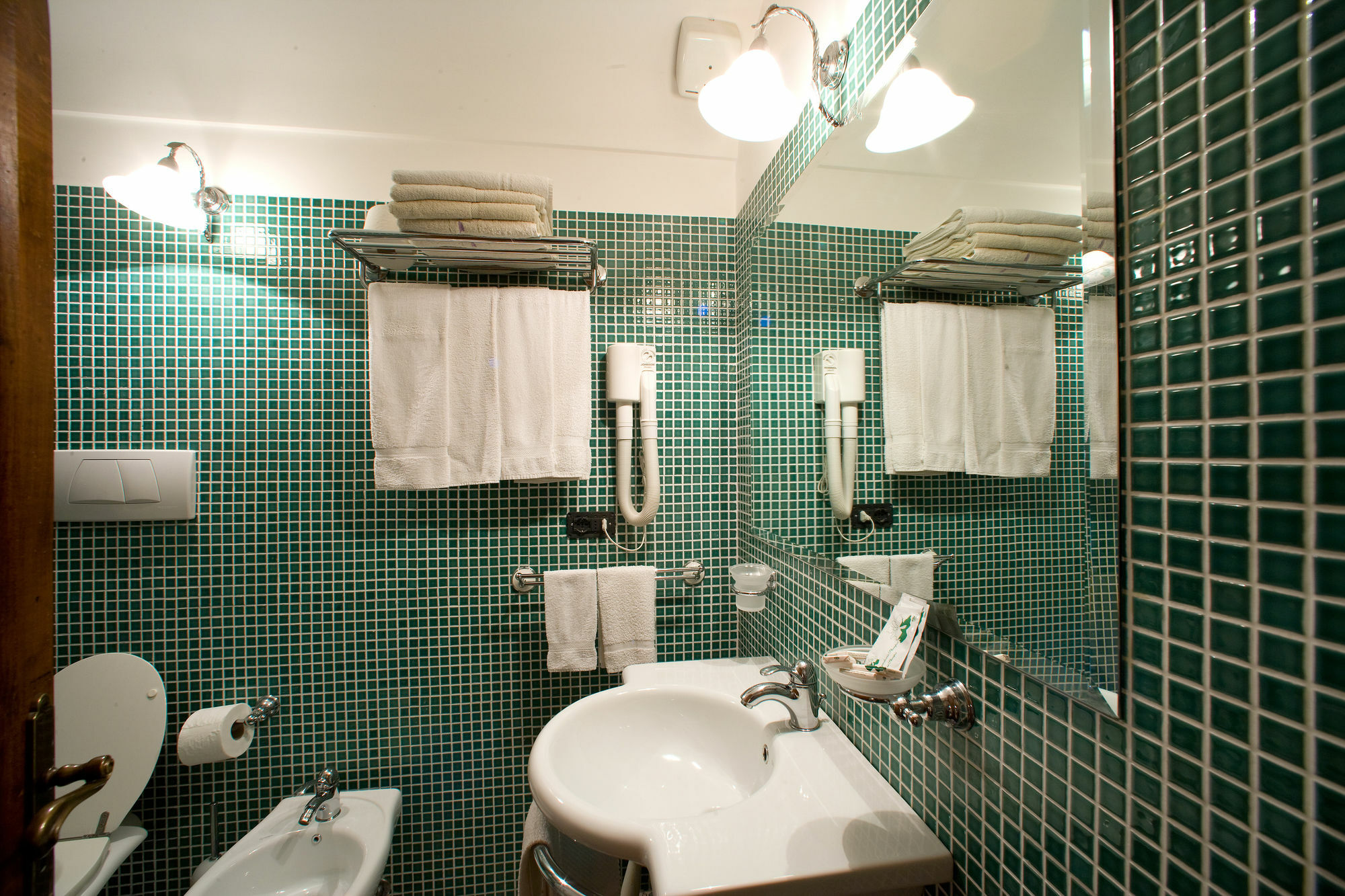 La Caravella Di Positano - Relais, Beach & Residences Екстериор снимка