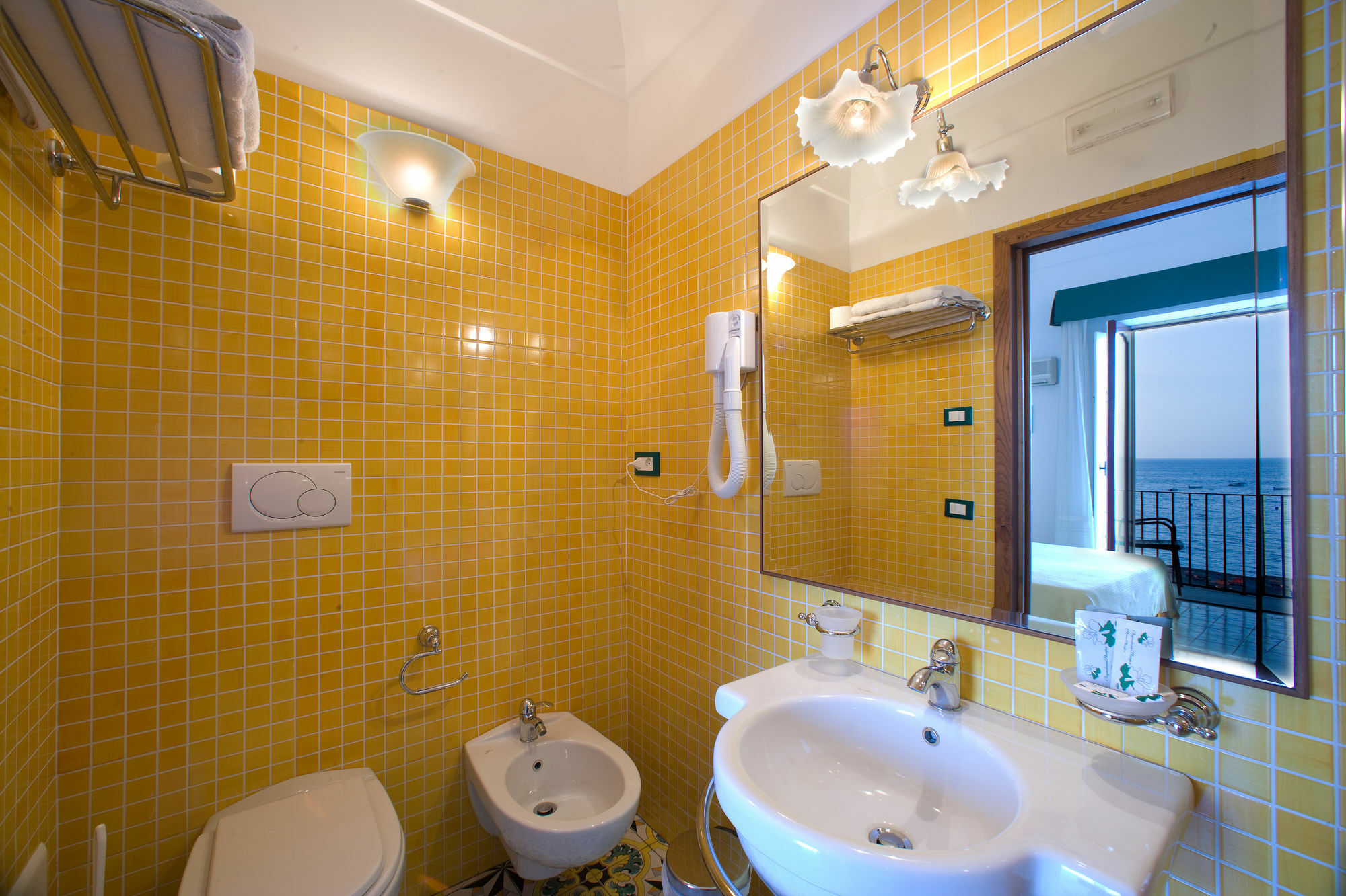 La Caravella Di Positano - Relais, Beach & Residences Екстериор снимка